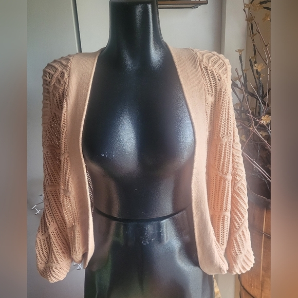 2B Bebe Tan Colored Open Front Cropped Cardigan S - Picture 1 of 6